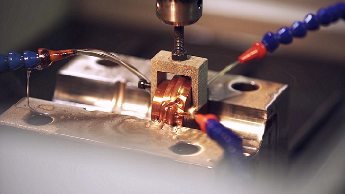 Mayer stainless steel pipe fitting mold working