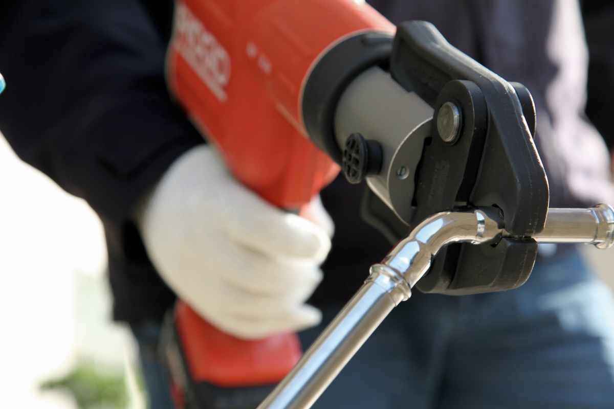 Wonder why Mayer stainless steel pipes are so reliable? Today, we decode the four technical secrets of Mayer V press fitting!